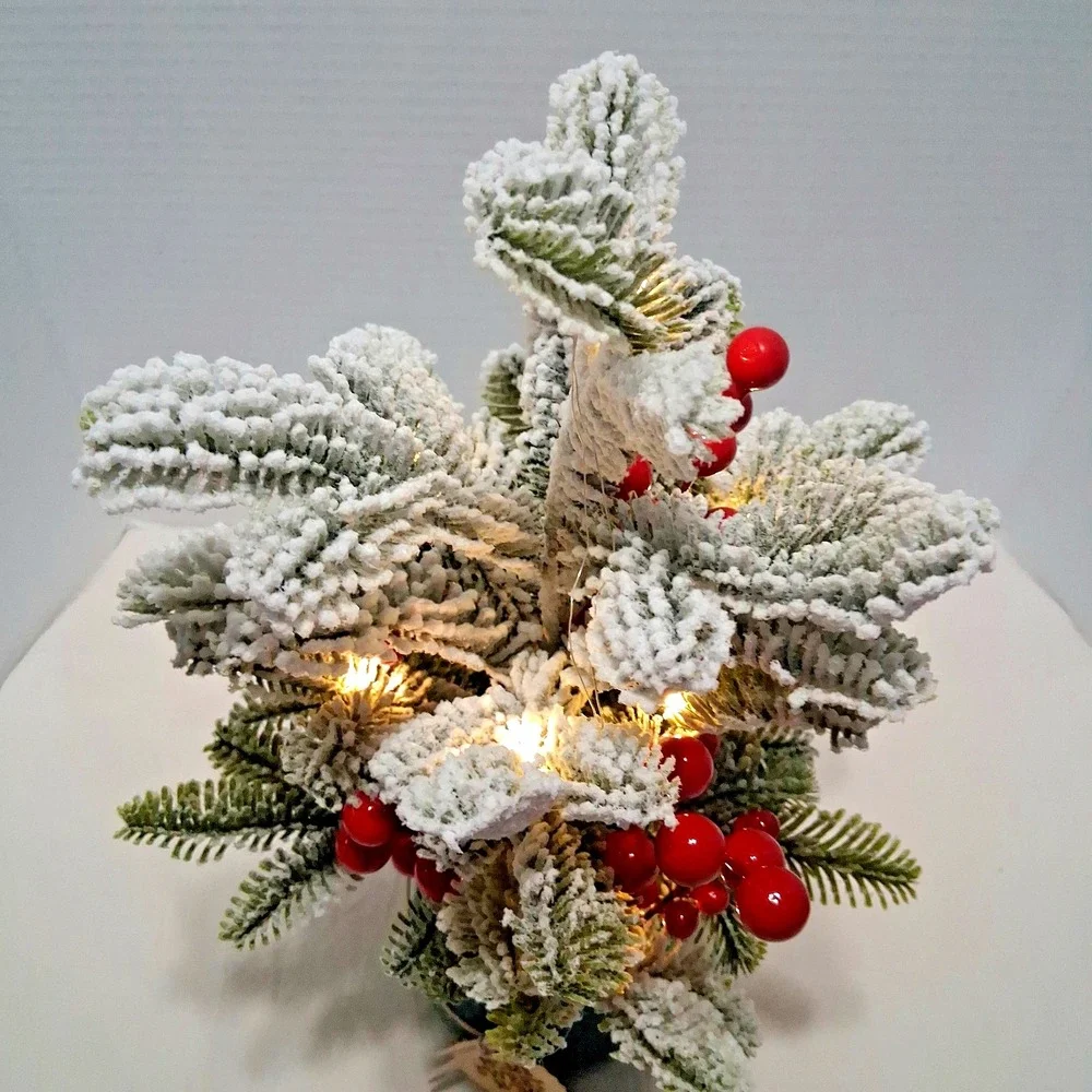 Christmas Tree with‎ Red Berries Pot Home Sweet Home Decor Light Up Battery Pack